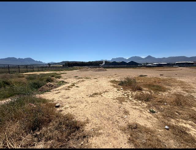 16,500M² INDUSTRIAL YARD TO LET IN STRAND INDUSTRIA